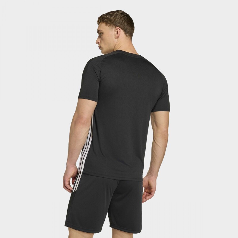 Remera Adidas Tiro 26 Essentials Negro