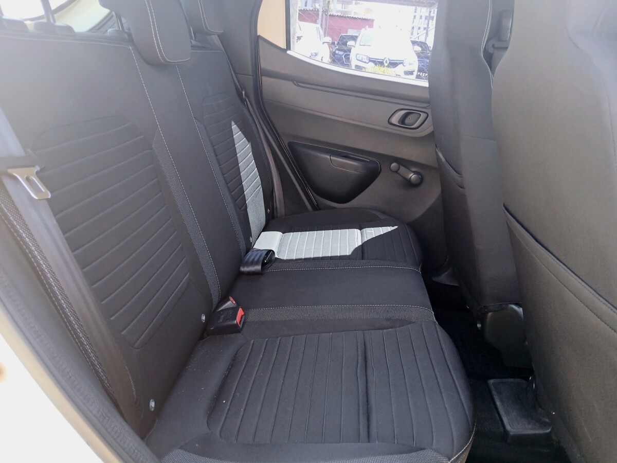 Renault Kwid Intense EXCELENTE ESTADO! | Permuta / Financia Renault Kwid Intense EXCELENTE ESTADO! | Permuta / Financia