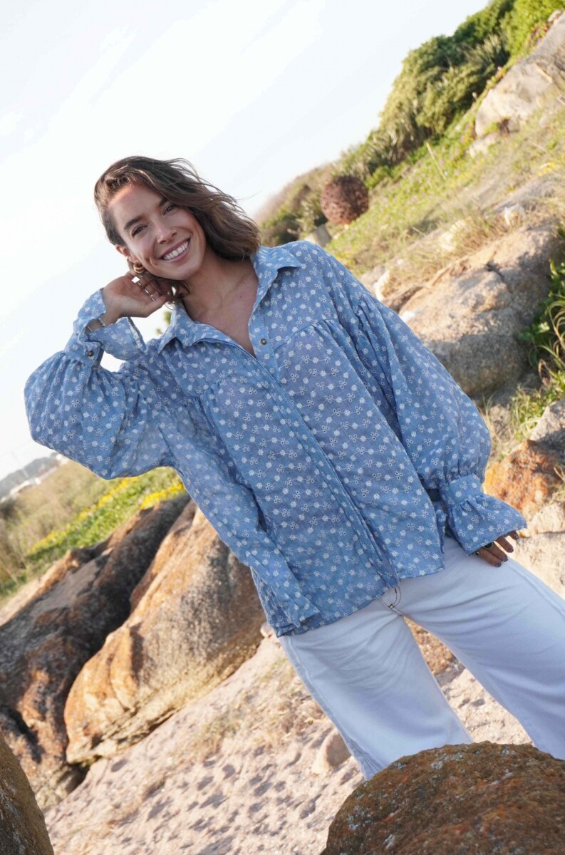 Camisa Gaia - Celeste Broderie 