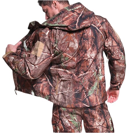 Campera táctica en neopreno Realtree