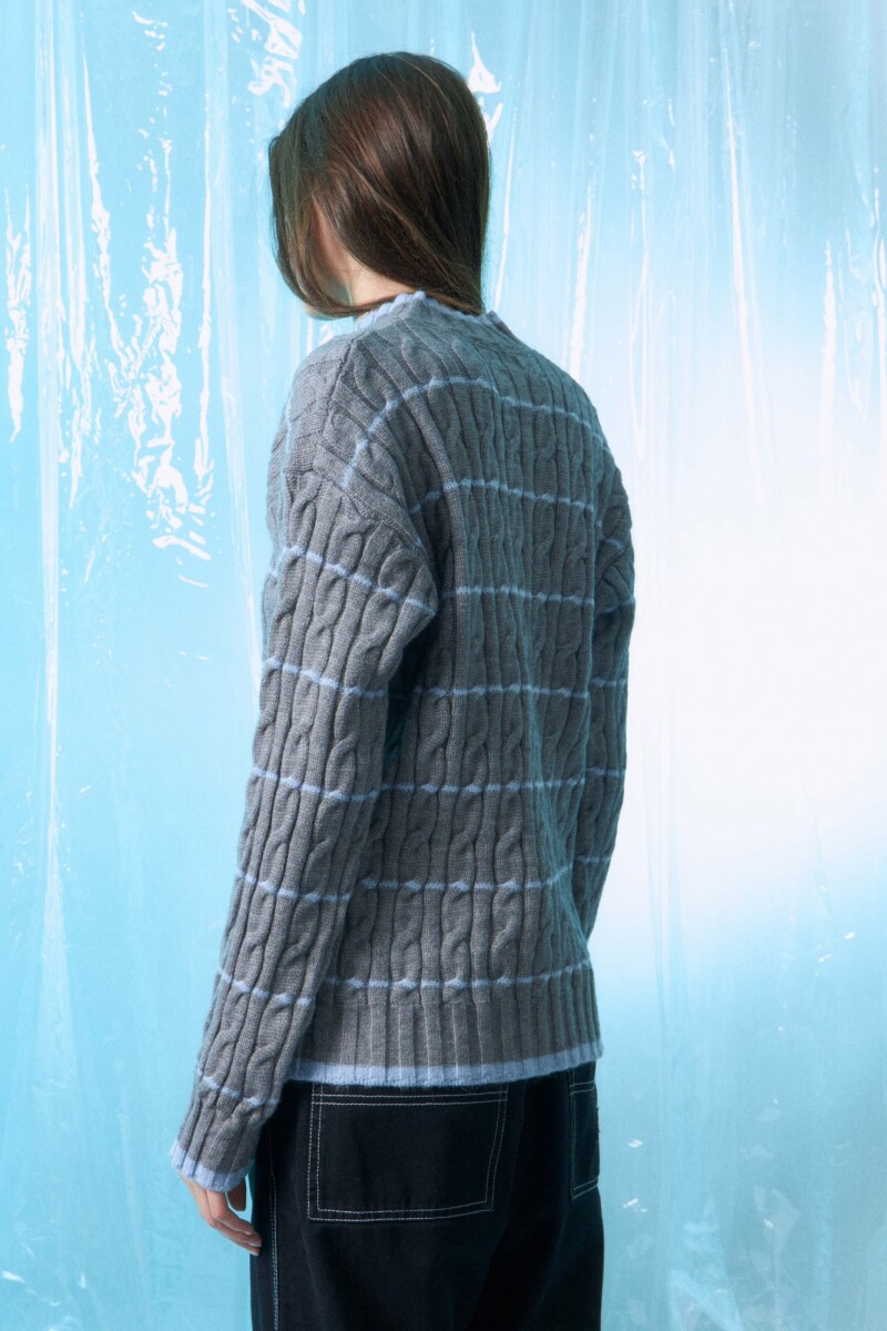 Sweater tejido ochos gris