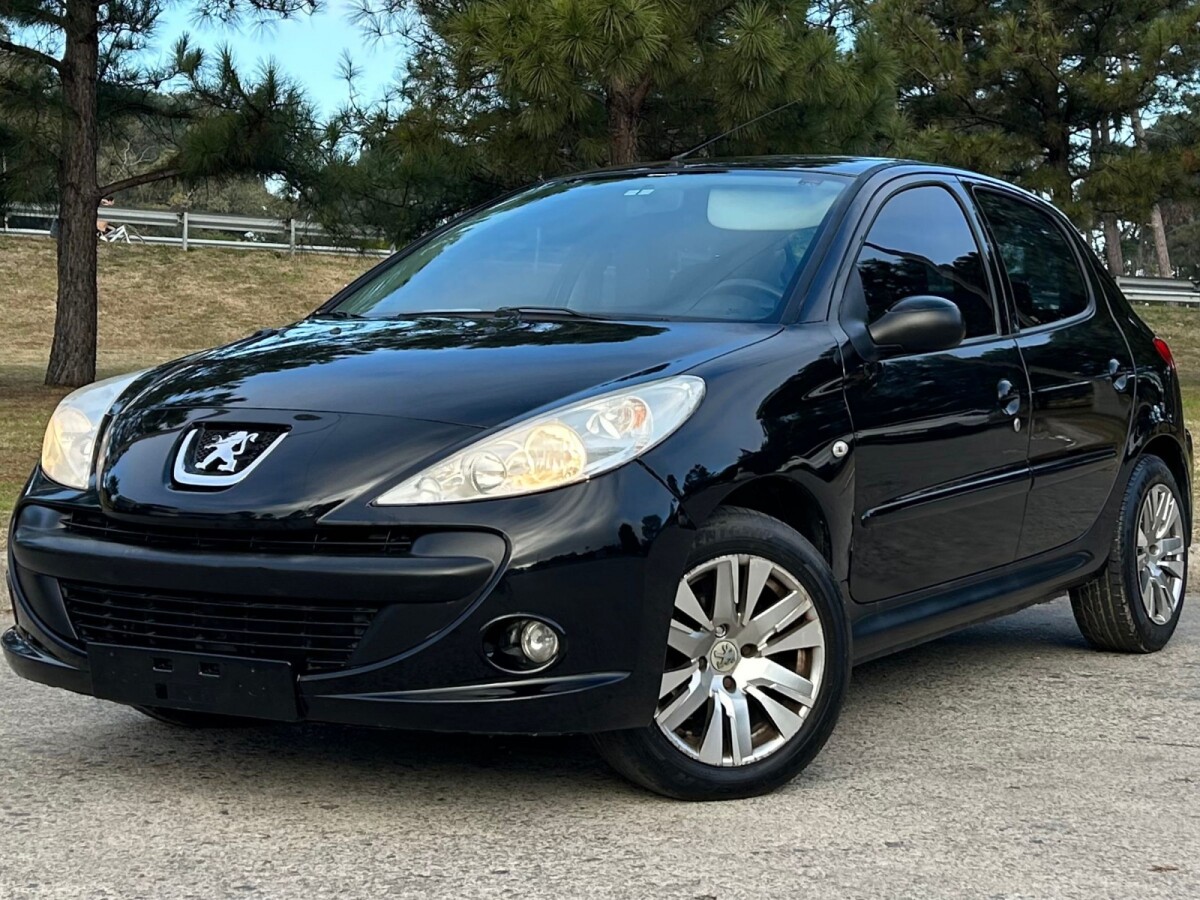 Peugeot 207 1.4 EXCELENTE ESTADO! | Permuta / Financia Peugeot 207 1.4 EXCELENTE ESTADO! | Permuta / Financia