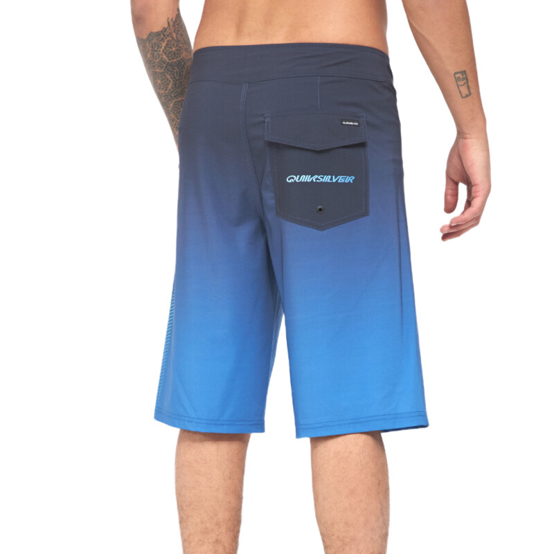 Boardshort Quiksilver Everyday 22" - Azul Boardshort Quiksilver Everyday 22" - Azul