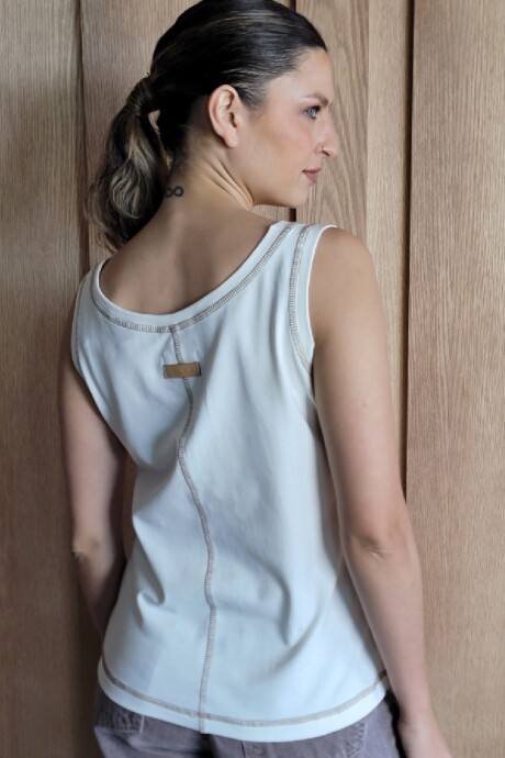 Musculosa Aloe Crudo pespunte beige