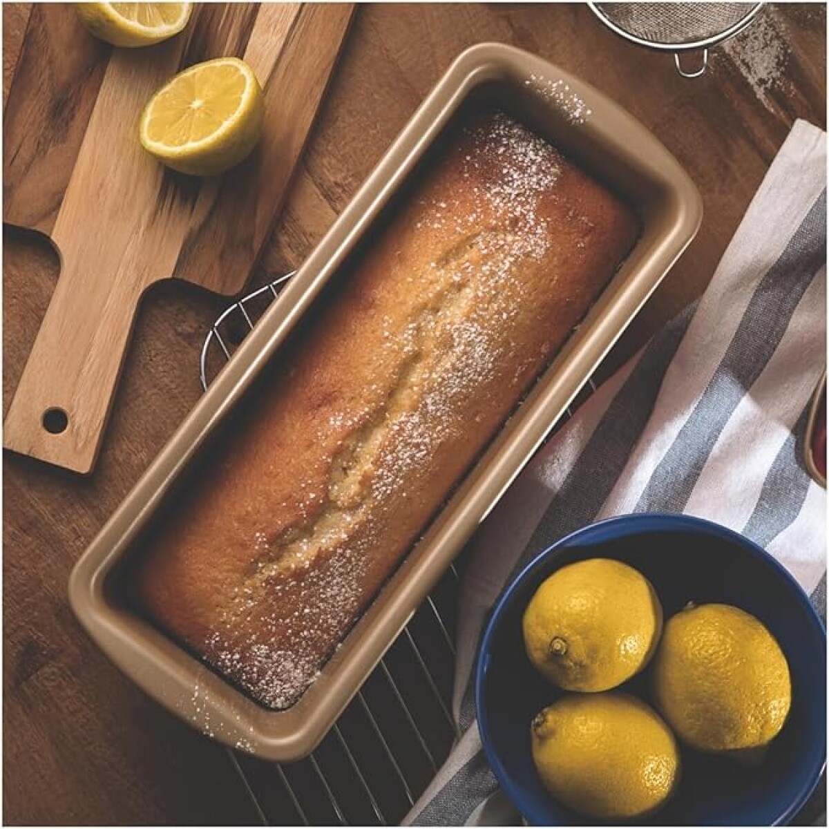 Molde para Pan 30cm Antiadherente Tramontina - Rojo 