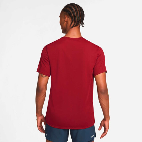 Remera Nike Dri-Fit Uv Miler Run Energy Manga Corta de Hombre Rojo
