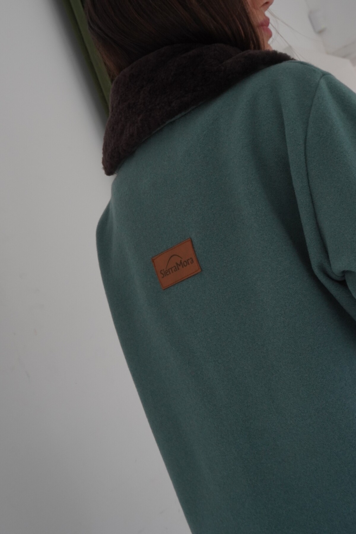 Campera New Jersey Base Petróleo / Corderito Chocolate