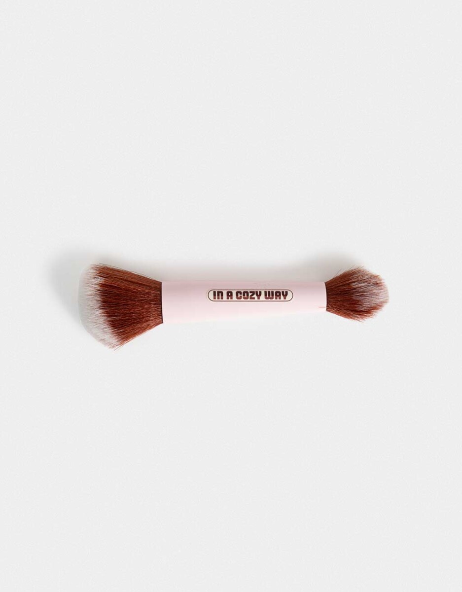 Brocha Para Maquillaje Doble Con Acabado Soft Touch 