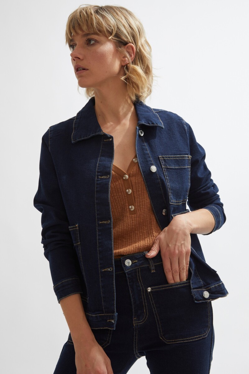 Jean bootcut con bolsillos jean oscuro