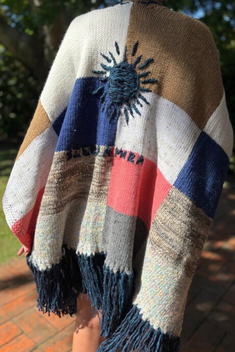 SierraMora Embroidery Chall Multicolor / Petróleo