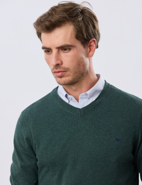 BUZO TEJIDO CUELLO EN V Verde Oscuro