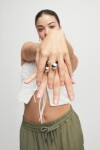 ANILLO EN ALEACIÓN DE METALES BAÑADO EN PLATA DE LEY CON TRES BOLAS DE DIFERENTES TAMAÑOS Anillo