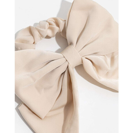 Scrunchie Con Moño. Blanco Crema