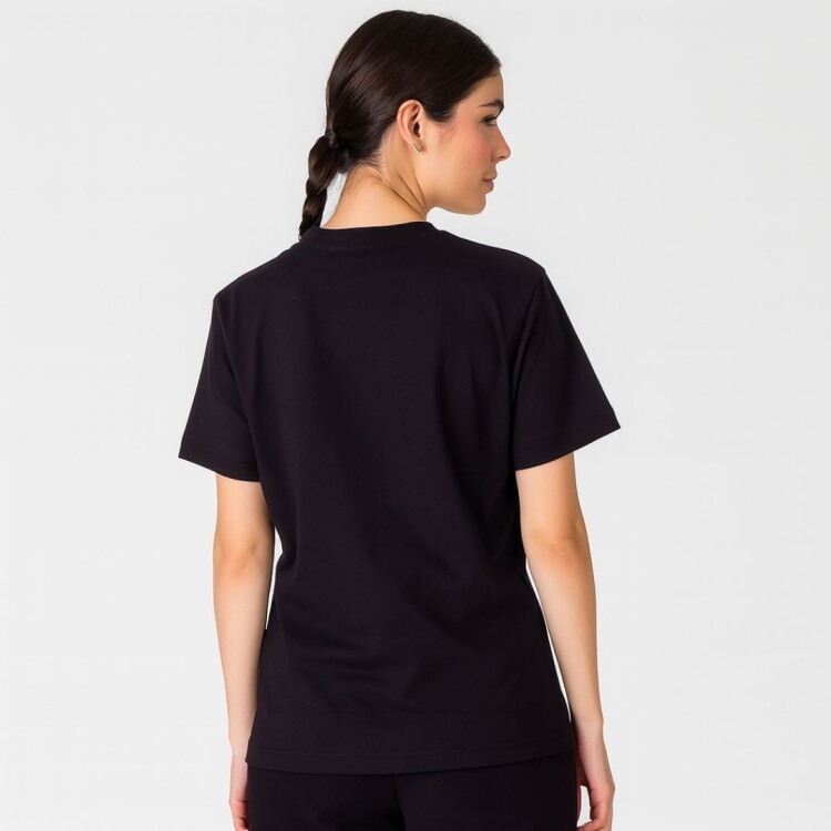 REMERA DE MUJUER LETTER OUTLINE FILA NEGRO