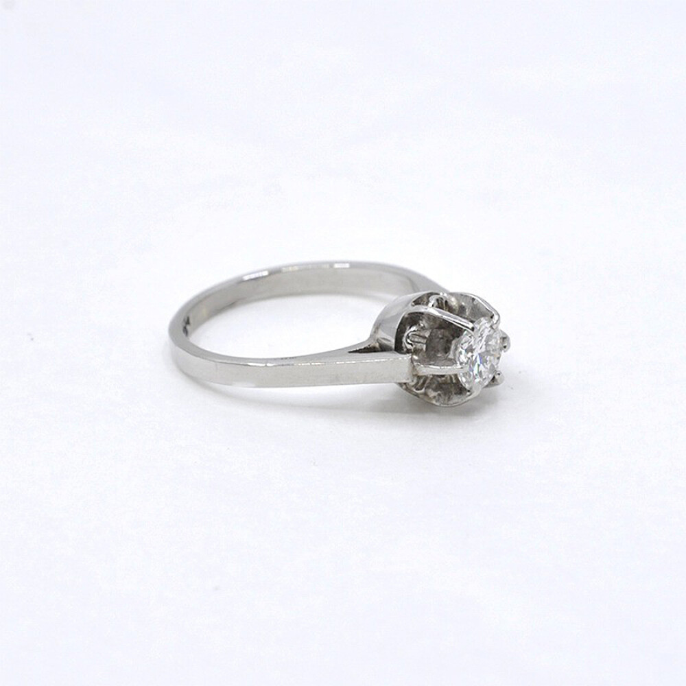 Anillo Antiguo En Oro 18K Y Brillante Anillo Antiguo En Oro 18K Y Brillante