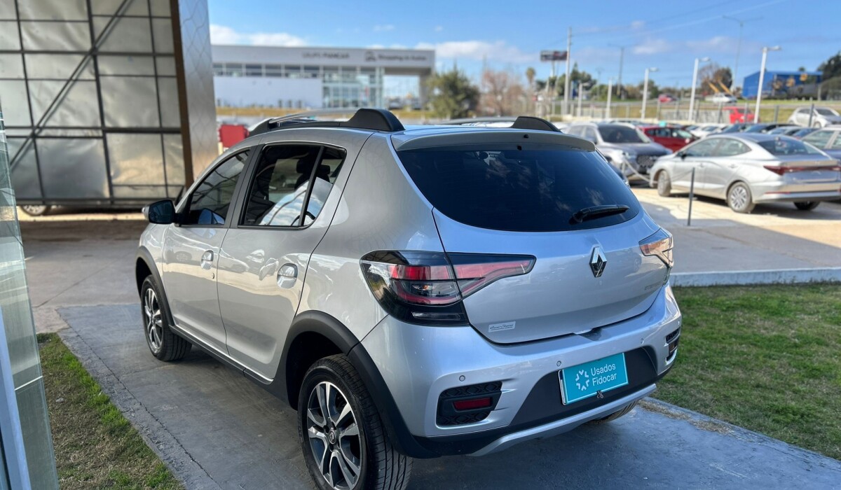 Renault Stepway Intense AT - 2023 Renault Stepway Intense AT - 2023