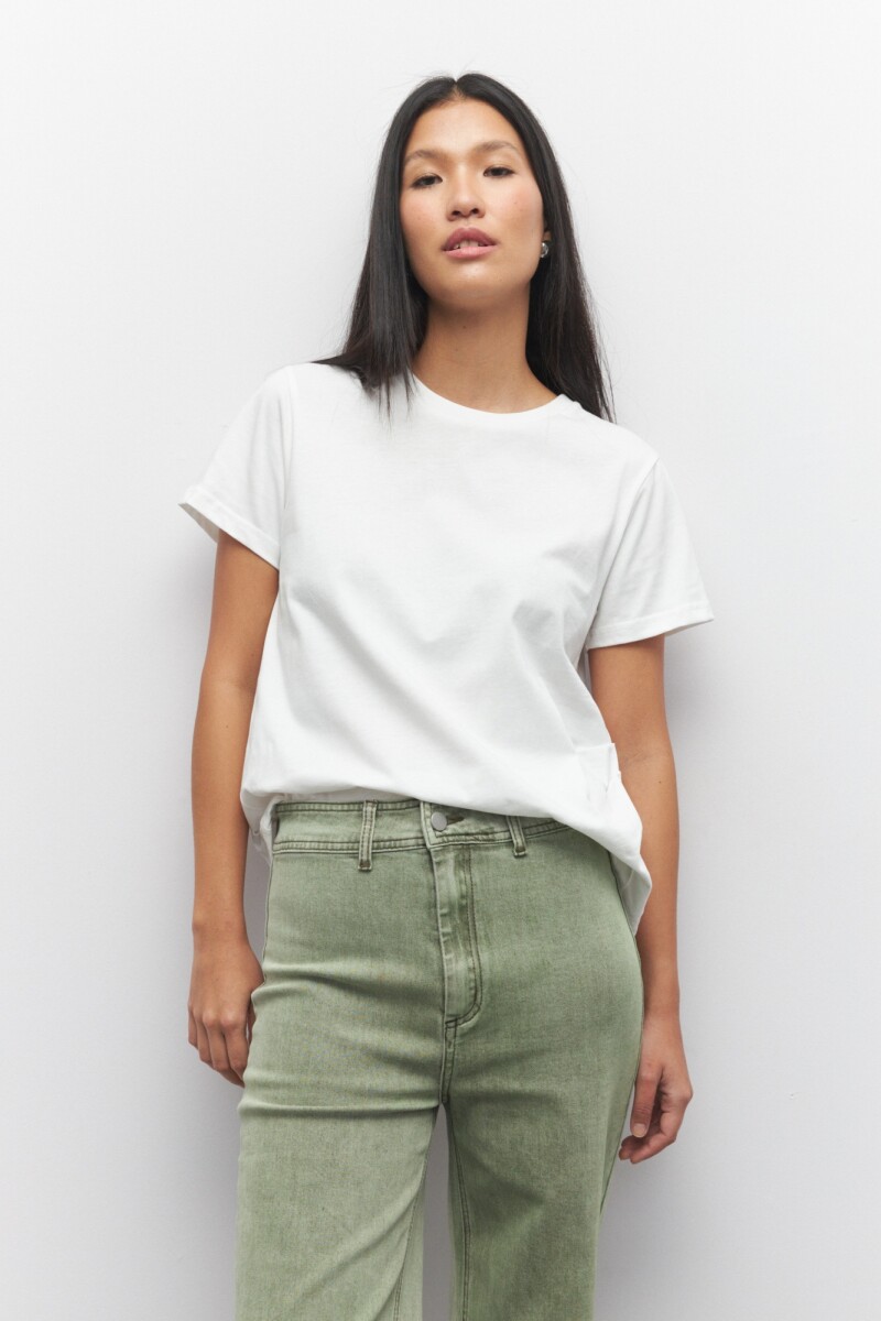 REMERA MONTAGUE Blanco