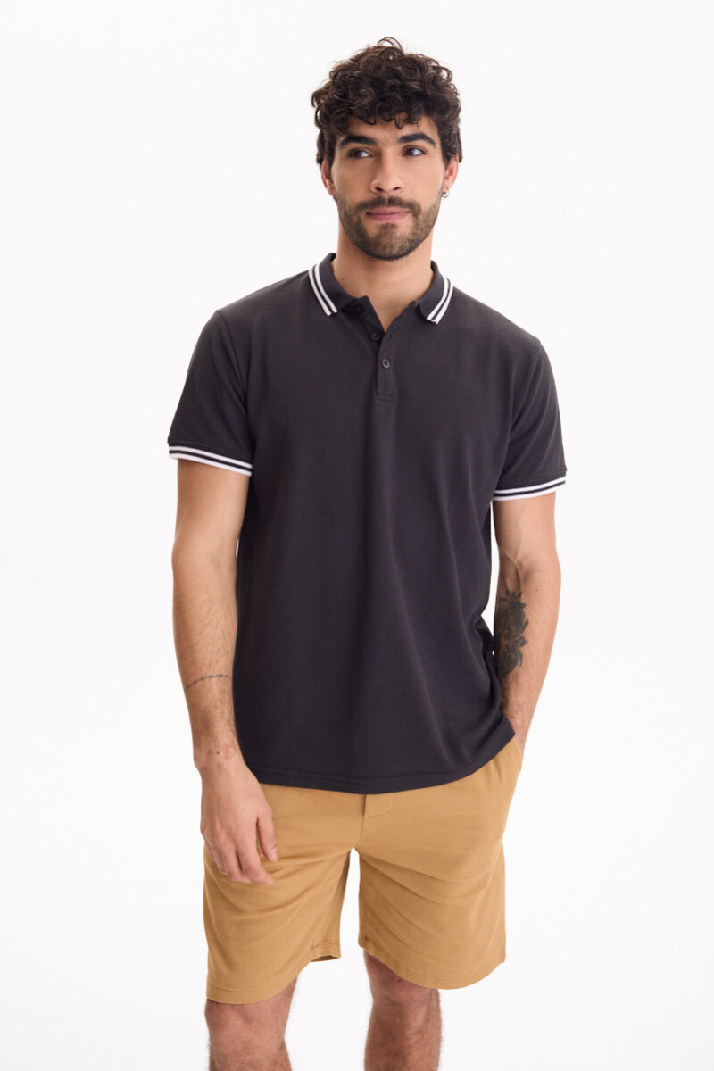 Remera Polo Stripped Negro