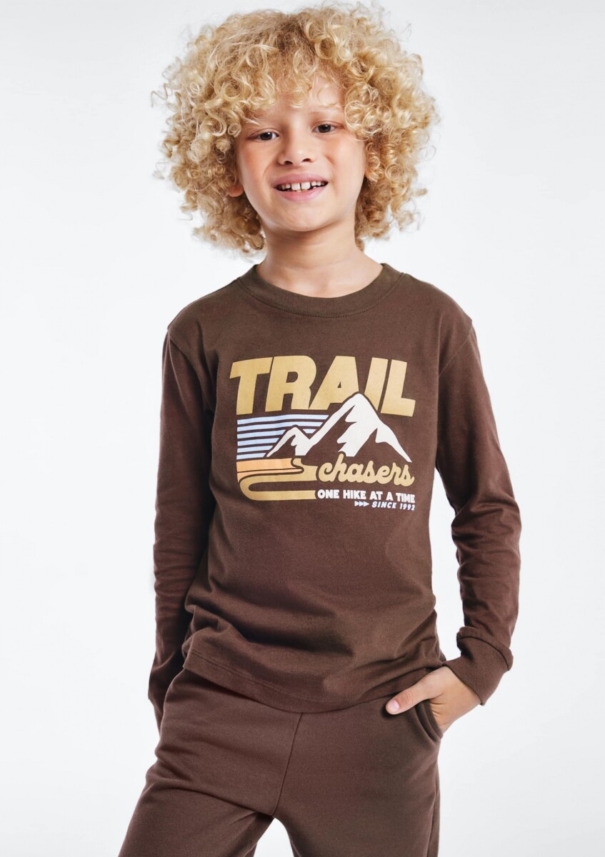 CAMISETA MANGA LARGA INFANTIL CON ESTAMPA - MARRÓN 