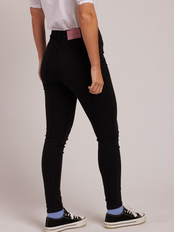 JEAN BOONW24 RUSTY Negro