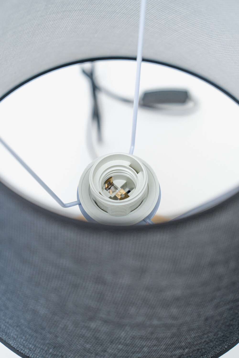 Lampara De Mesa Jhenna Negro