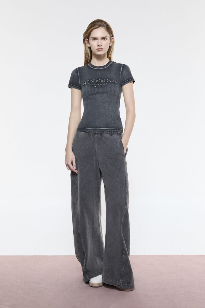 REMERA BRYCE Negro