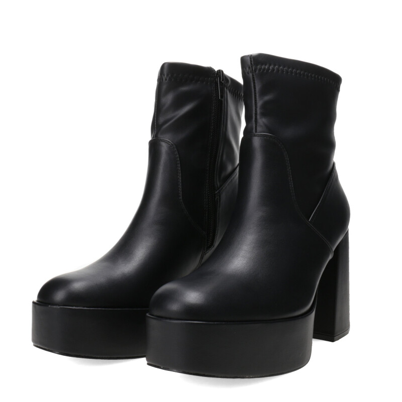 Botas de Mujer Miss Carol PLACID con simil cuero elastizado Negro