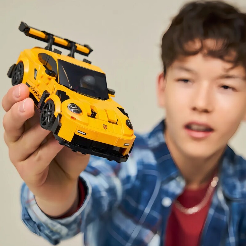 LEGO® Speed Champions Porsche 911 GT3 RS (77239) LEGO® Speed Champions Porsche 911 GT3 RS (77239)