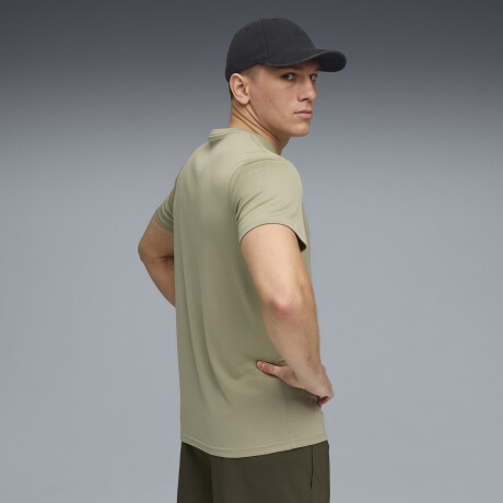 M TAD ESS Poly Tee 52715582 Verde