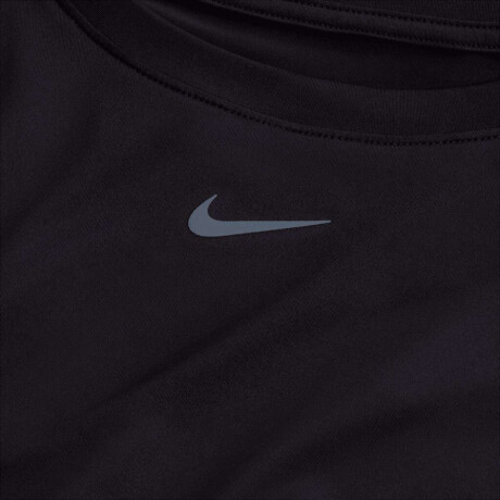 Remera Nike One Classic de Mujer Negro
