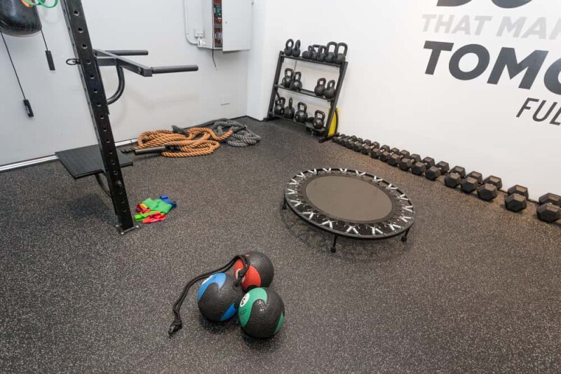 IMPACT ROLL NIGHT STAR 5% PISO DE GOMA IMPACT ROLL NIGHT STARS 5% BLACK/GRAY 4MM ANCHO 1,25M