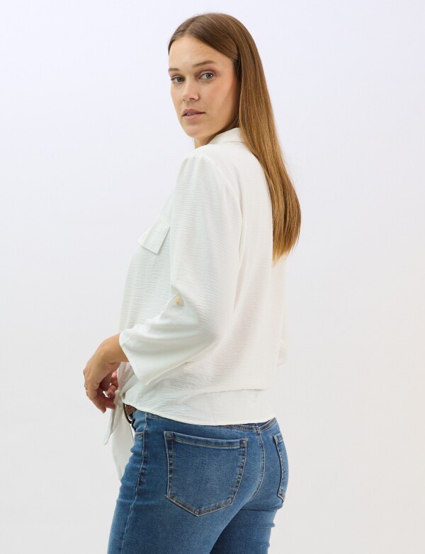 Camisa Nudo & Bolsillos Simulados CRUDO