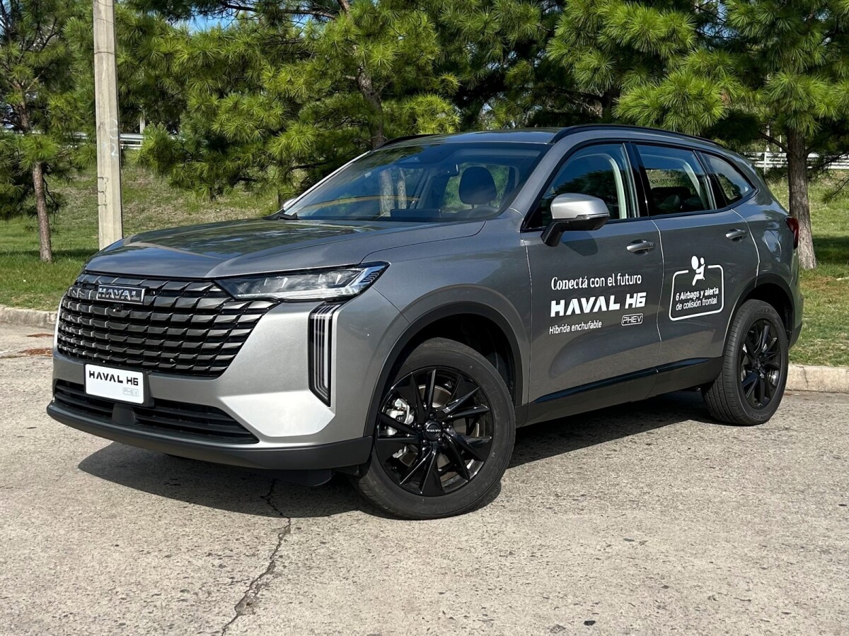 Haval H6 PHEV 4WD 2026 0KM | Permuta / Financia Haval H6 PHEV 4WD 2026 0KM | Permuta / Financia