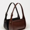 Cartera al hombro Leaf en efecto cuero liso Marron