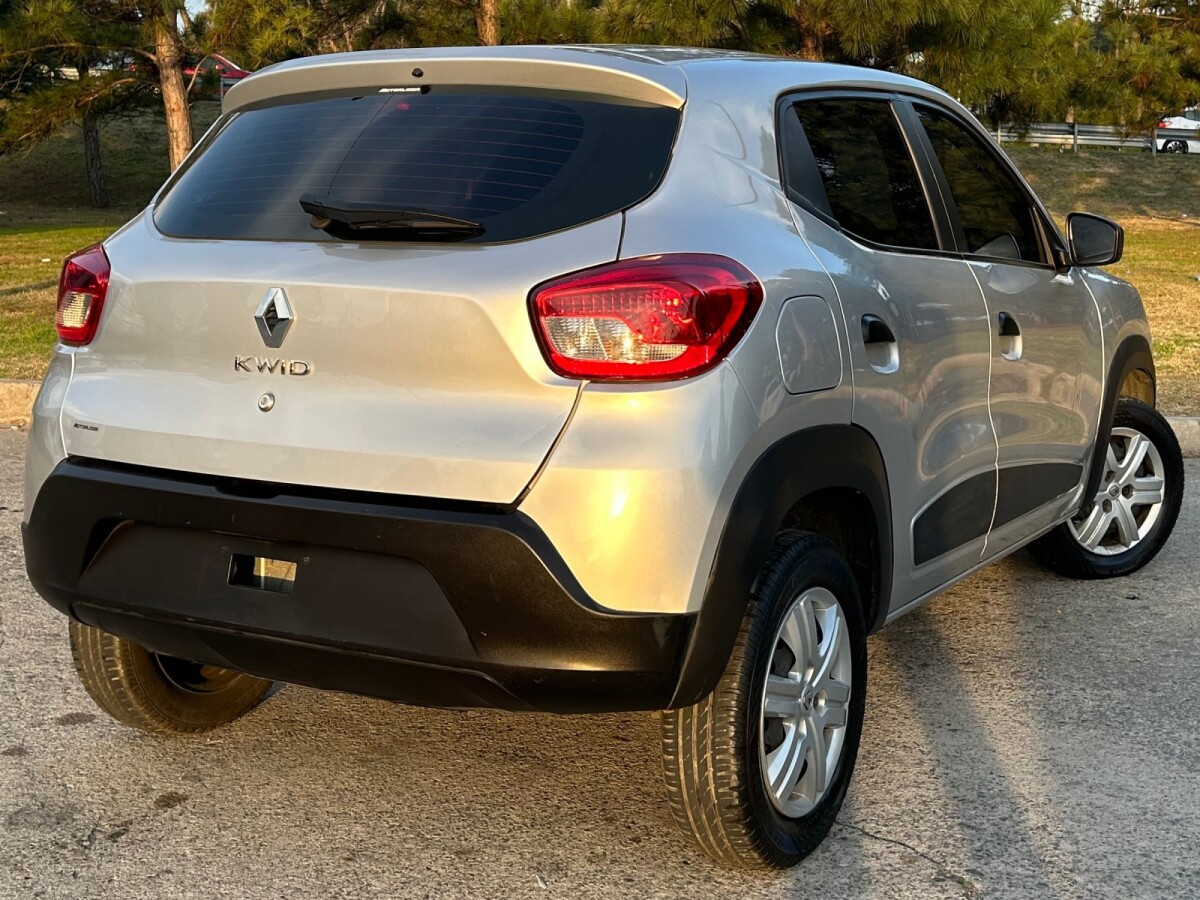 Renault Kwid Zen EXCELENTE ESTADO! | Permuta / Financia Renault Kwid Zen EXCELENTE ESTADO! | Permuta / Financia