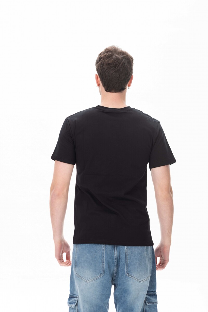 Remera Chuky Negro