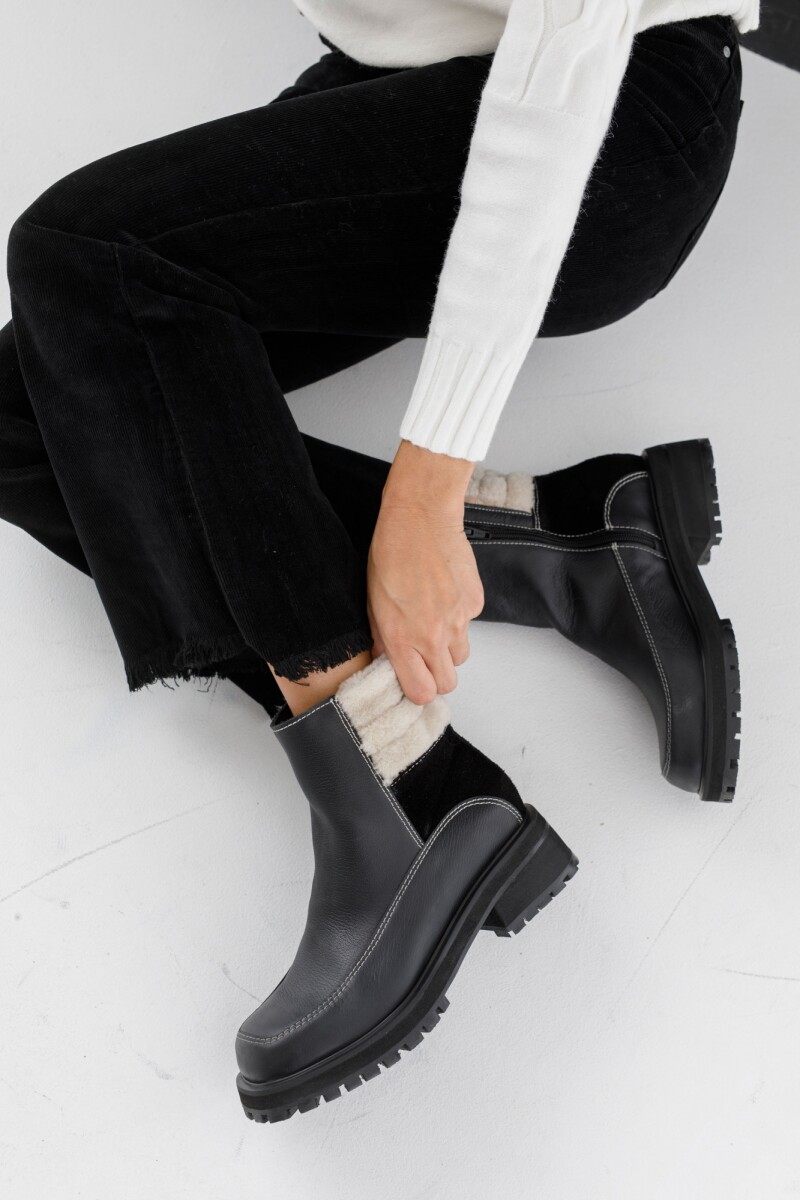Bota Corderoy Negro