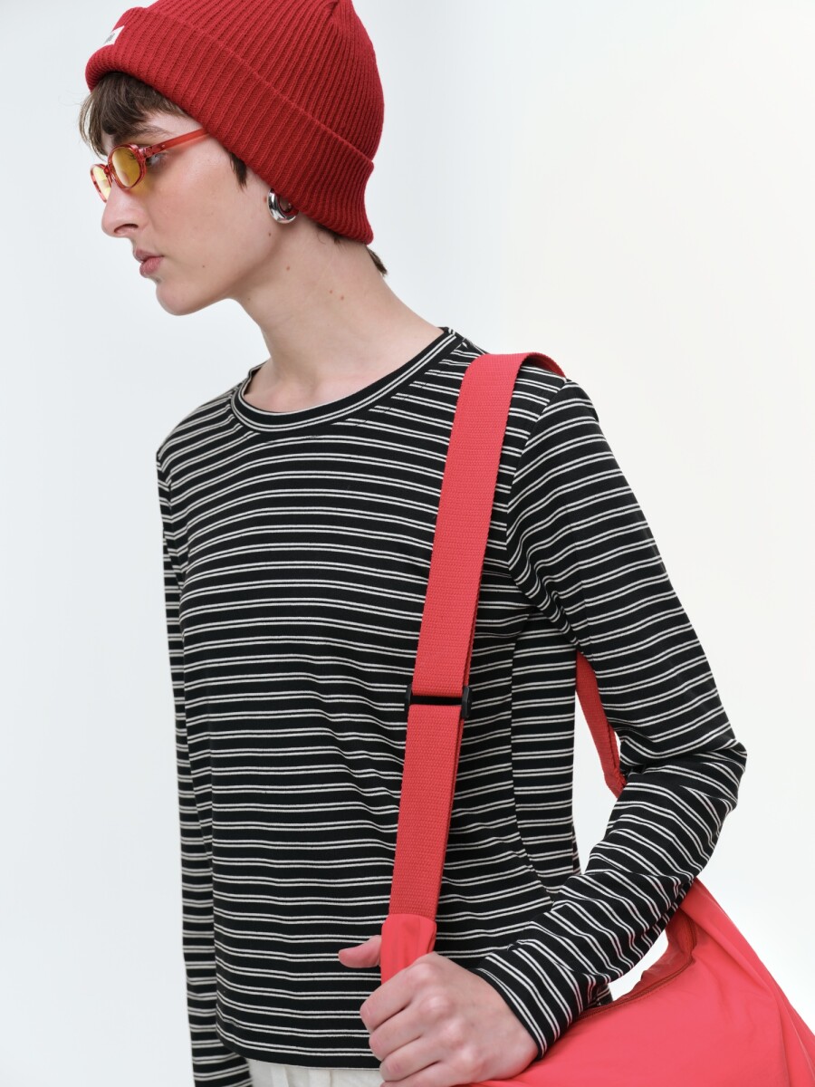 Remera Julisa - Negro 