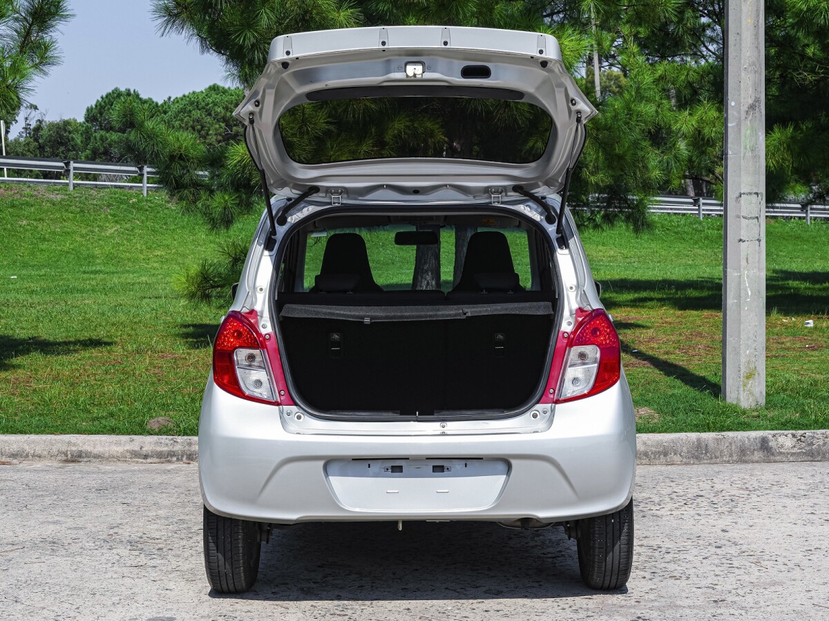 Suzuki Celerio GL 1.0 Extra Full| Permuta / Financia Suzuki Celerio GL 1.0 Extra Full| Permuta / Financia