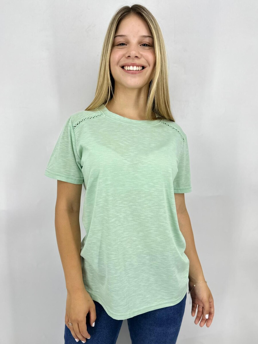 T-SHIRT SLOWLY C225 - VERDE 