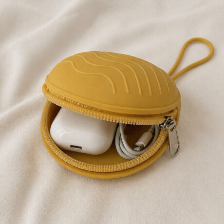 Monedero silicona con colgante Amarillo