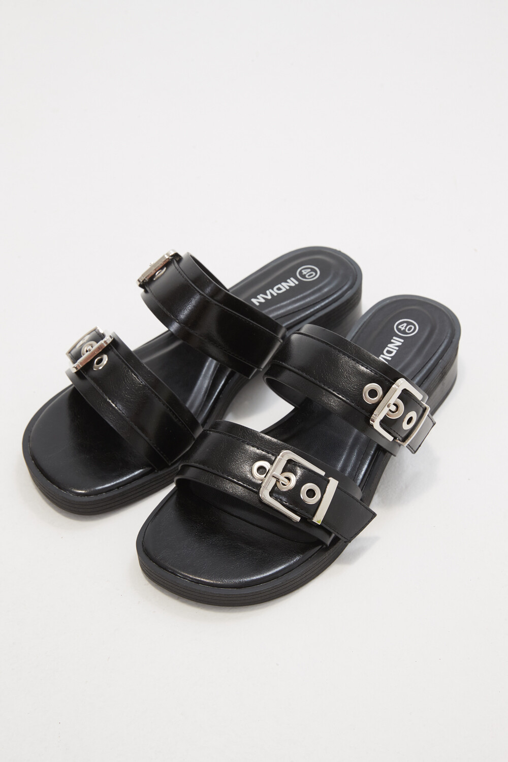Sandalia Katherin Negro