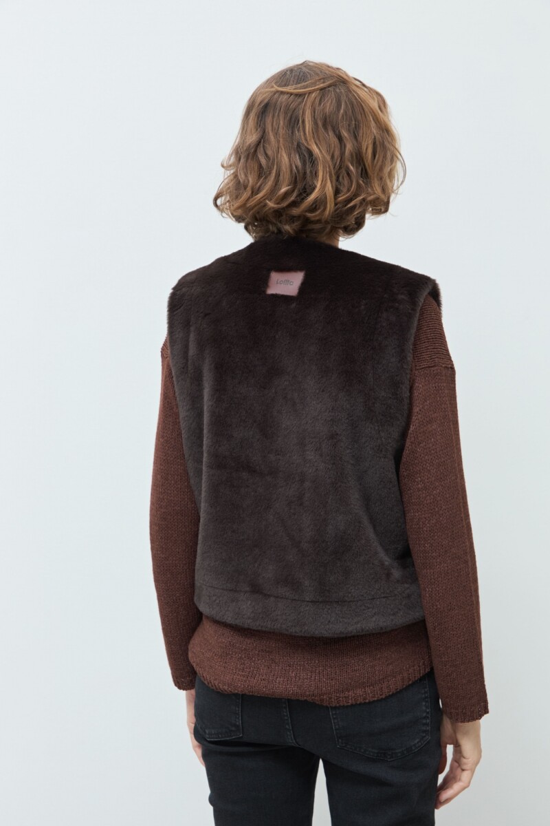 Chaleco con piel reversible chocolate