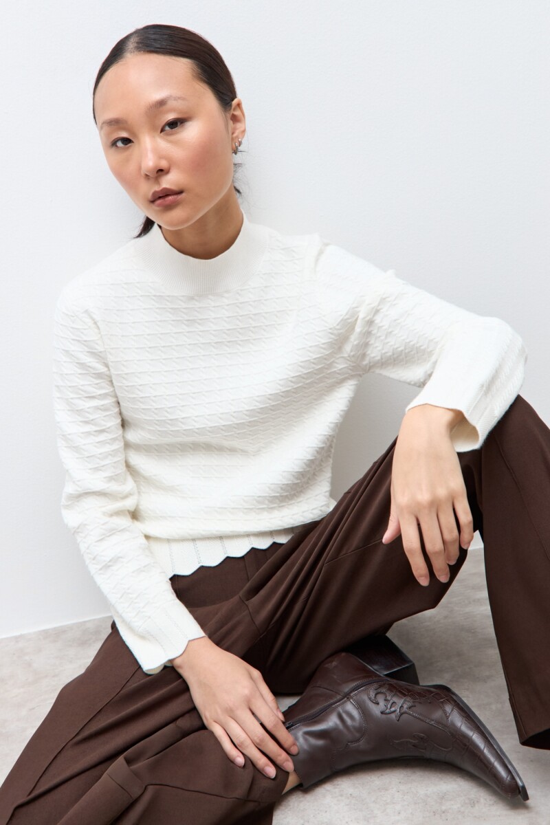 Media polera con estructuras - crudo 