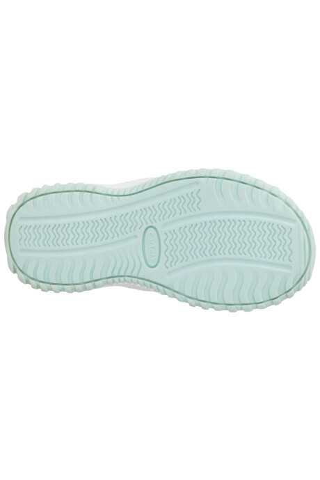 Sandalias con velcro, diseño corazones Sandalias con velcro, diseño corazones