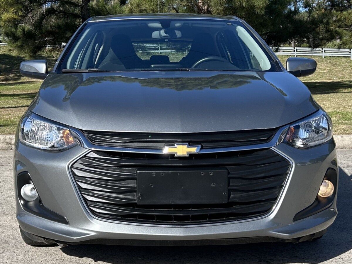 Chevrolet Onix LT 1.0 Extra Full 2024 (Descuenta IVA) Chevrolet Onix LT 1.0 Extra Full 2024 (Descuenta IVA)