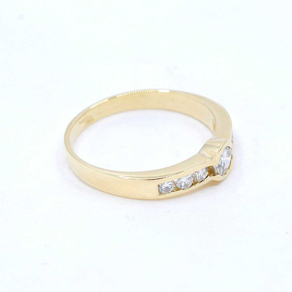 Anillo En Oro 18K Y Brillantes Anillo En Oro 18K Y Brillantes