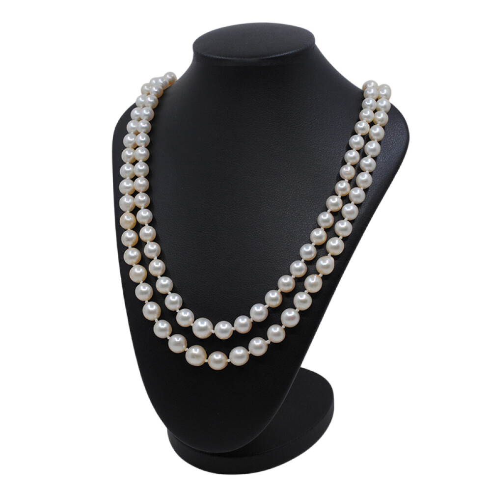 Collar perlas de cultivo dos vueltas con broche oro 18k blanco, brillantes y esmeraldas Collar perlas de cultivo dos vueltas con broche oro 18k blanco, brillantes y esmeraldas