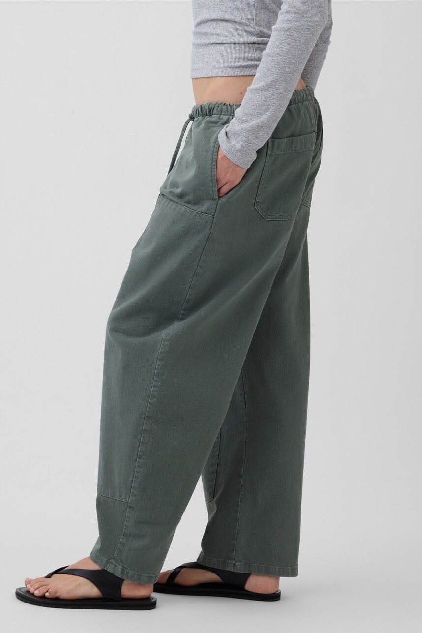 Pantalón Barrel Mujer District Green
