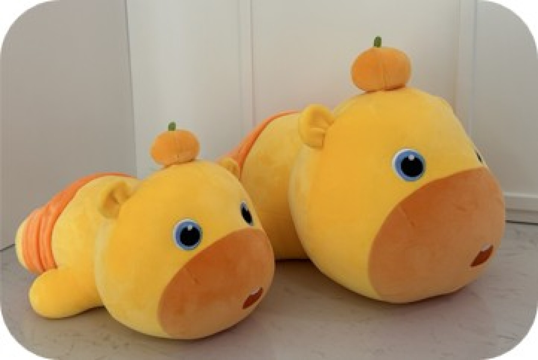 LULU DE 30 CM ACOSTADA 